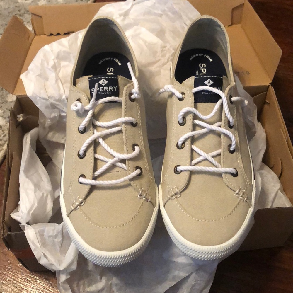 Women’s Sperry Top-Siders.